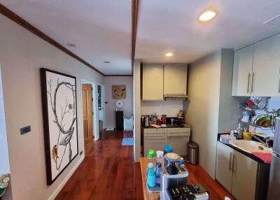 2 bed Condo in Sathorn Gardens Thungmahamek Sub District C016045