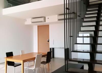 2 bed Duplex in The Lofts Ekkamai Phrakhanongnuea Sub District D016030