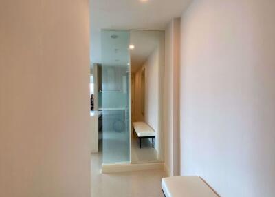 2 bed Condo in Q Langsuan Lumphini Sub District C016024