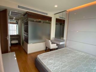 2 bed Condo in The Address Sathorn Silom Sub District C016023