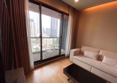 2 bed Condo in The Address Sathorn Silom Sub District C016023