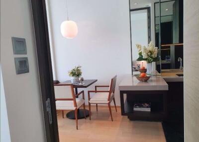 1 bed Condo in 28 Chidlom Lumphini Sub District C016015