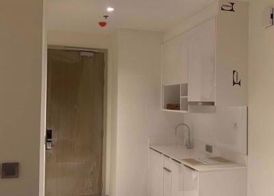 1 bed Condo in Ashton Silom Suriyawong Sub District C016004