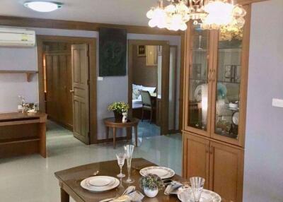 2 bed Condo in Ratchada City Condo Huai Khwang Sub District C015954