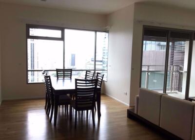 3 bed Condo in The Madison Khlong Tan Nuea Sub District C015924