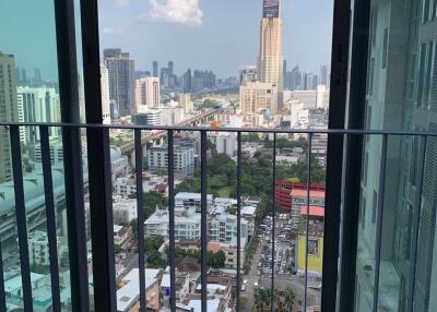 1 bed Condo in Ideo Q Phayathai Thungphayathai Sub District C015920