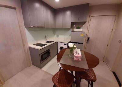 2 bed Condo in Rhythm Sukhumvit 36-38 Phra Khanong Sub District C015918