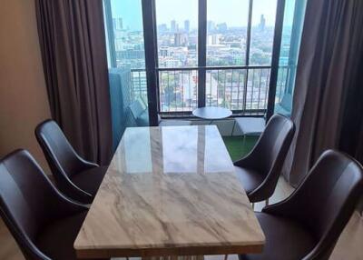 1 bed Condo in Ideo Sathorn - Thaphra Bukkhalo Sub District C015906