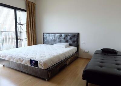 1 bed Condo in Noble Reform Samsennai Sub District C015890