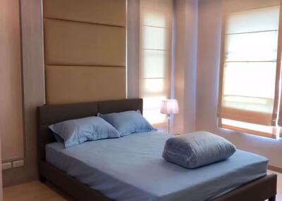 2 bed Condo in The Bangkok Sukhumvit 61 Khlong Tan Nuea Sub District C015883