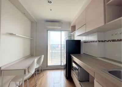 2 bed Condo in Lumpini Suite Phetchaburi-Makkasan Makkasan Sub District C015878