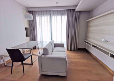 2 bed Condo in The Lumpini 24 Khlongtan Sub District C015876