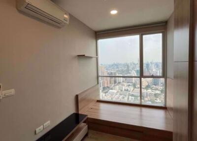 2 bed Condo in Rhythm Phahol - Ari Samsennai Sub District C015864