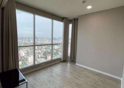 2 bed Condo in Rhythm Phahol - Ari Samsennai Sub District C015864