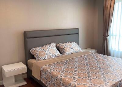 2 bed Condo in Belle Grand Rama 9 Huai Khwang Sub District C015835