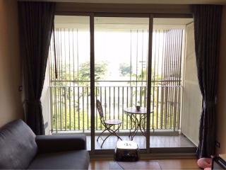 2 bed Condo in Via 31 Khlong Tan Nuea Sub District C015829