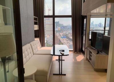 1 bed Duplex in Chewathai Residence Asoke Makkasan Sub District D015815