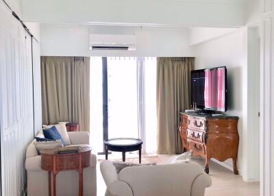 2 bed Condo in Riverside Tower Bangkhlo Sub District C015804