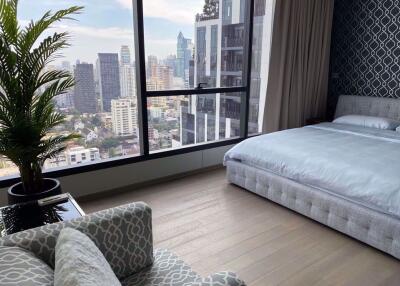 3 bed Condo in Celes Asoke Khlong Toei Nuea Sub District C015802