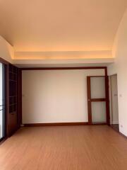 3 bed House Phrakhanongtai Sub District H015767