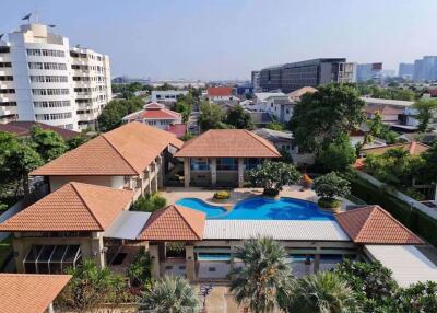 2 bed Condo in Lumpini Place Phahol - Saphankhwai Samsennai Sub District C015762