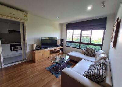 2 bed Condo in Lumpini Place Phahol - Saphankhwai Samsennai Sub District C015762