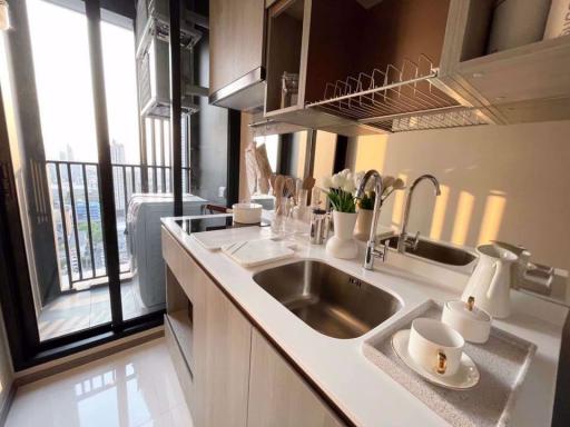 1 bed Condo in Knightsbridge Prime Onnut Phrakhanongnuea Sub District C015741