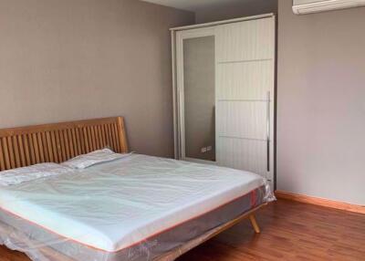 1 bed Condo in The Rajdamri Lumphini Sub District C015699