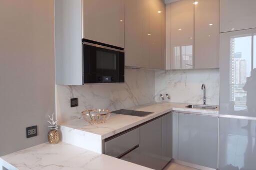 1 bed Condo in The Esse at Singha Complex Khlong Toei Nuea Sub District C015684