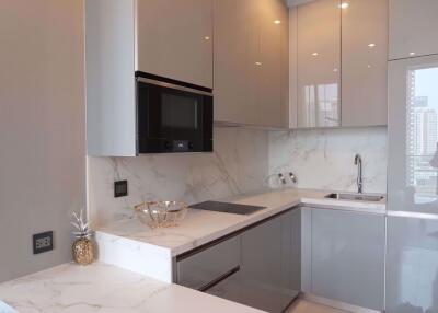 1 bed Condo in The Esse at Singha Complex Khlong Toei Nuea Sub District C015684