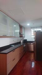 2 bed Condo in Urbana Langsuan Lumphini Sub District C015680