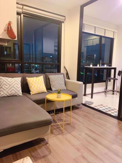 1 bed Condo in The Base Park East Sukhumvit 77 Phrakhanongnuea Sub District C015679