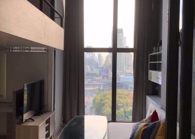 1 bed Duplex in Chewathai Residence Asoke Makkasan Sub District D015677