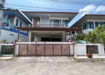 2storey house in sri racha for sale