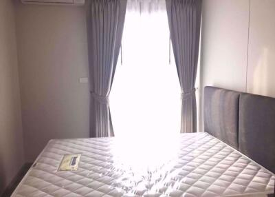 1 bed Condo in Centric Ari Station Samsennai Sub District C015665