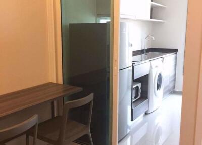 1 bed Condo in Centric Ari Station Samsennai Sub District C015663