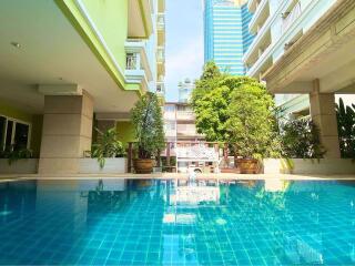 2 bed Condo in 14 Place Sukhumvit Suites Khlongtoei District C015658