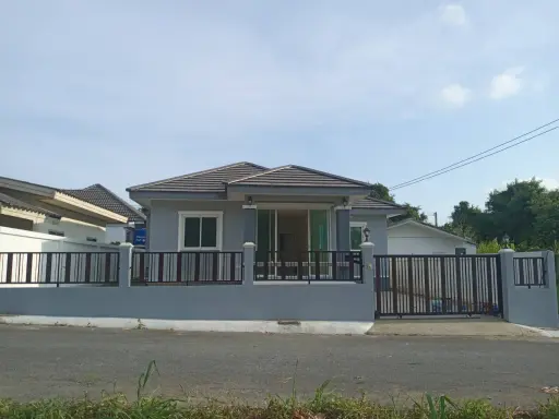 
                        single house for sale 3bed 2bath 2.59mb Bang Sare Ch...