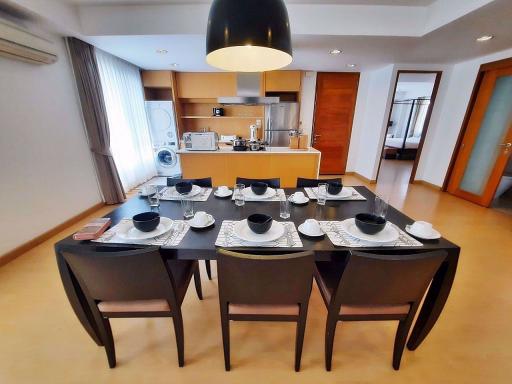 3 bed Condo in Viscaya Private Residences Khlong Tan Nuea Sub District C015645