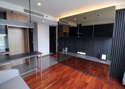 2 bed Condo in Wish Signature Midtown Siam Thanonphayathai Sub District C015641