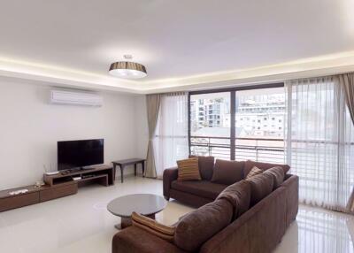 3 bed Condo in Mela Grande Khlong Toei Nuea Sub District C015628