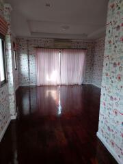 3 bed House Latkrabang Sub District H015620