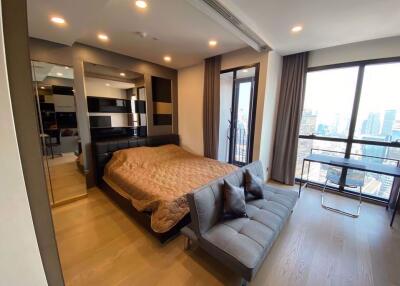 Studio bed Condo in Ashton Chula - Silom Mahaphruettharam Sub District C015617