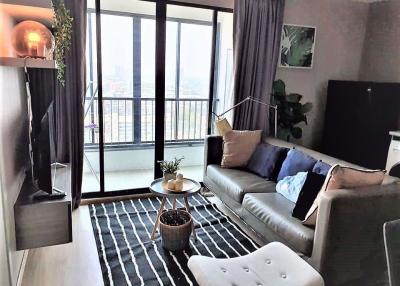 2 bed Condo in Ideo Sathorn - Thaphra Bukkhalo Sub District C015615