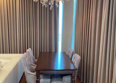 1 bed Condo in Oriental Residence Pathum Wan District C015607