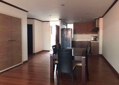 2 bed Condo in Premier Condominium Khlongtan Sub District C015552