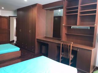 2 bed Condo in Premier Condominium Khlongtan Sub District C015551