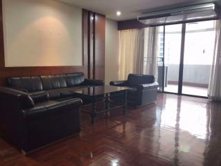 2 bed Condo in Premier Condominium Khlongtan Sub District C015551