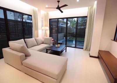 4 bed House Khlong Tan Nuea Sub District H015542