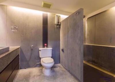 1 bed Condo in State Tower Silom Sub District C015511